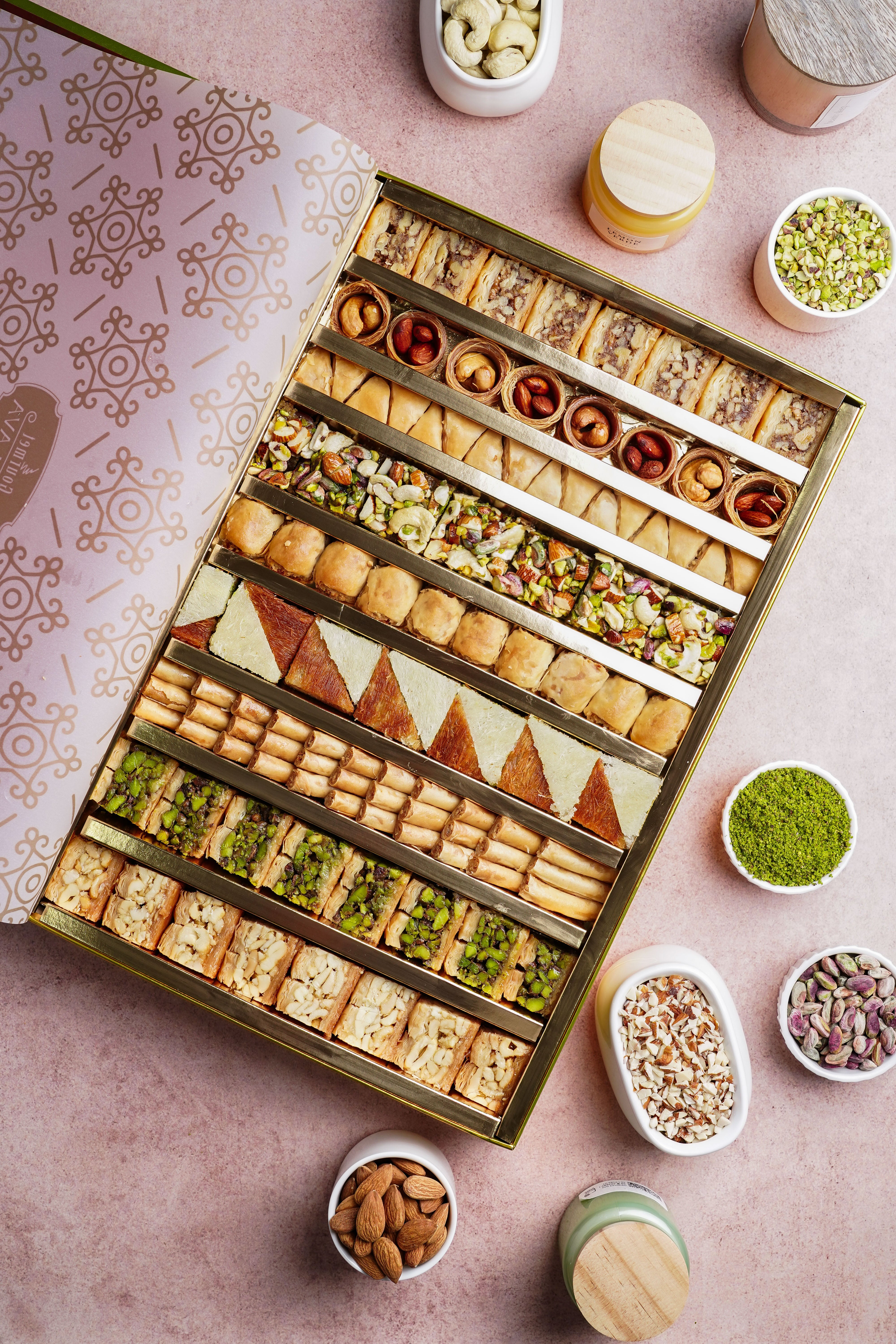 ANAND Royal Delicacies Assorted Sweets Holi Gift Box, Pure Ghee Indian  Mithai Box, Kaju Katli, Anjeer Dry Fruit Burfi, Baklava, Kardant, Meetaaz  (350g) (Holi Gift Box with Gulal) - Price History