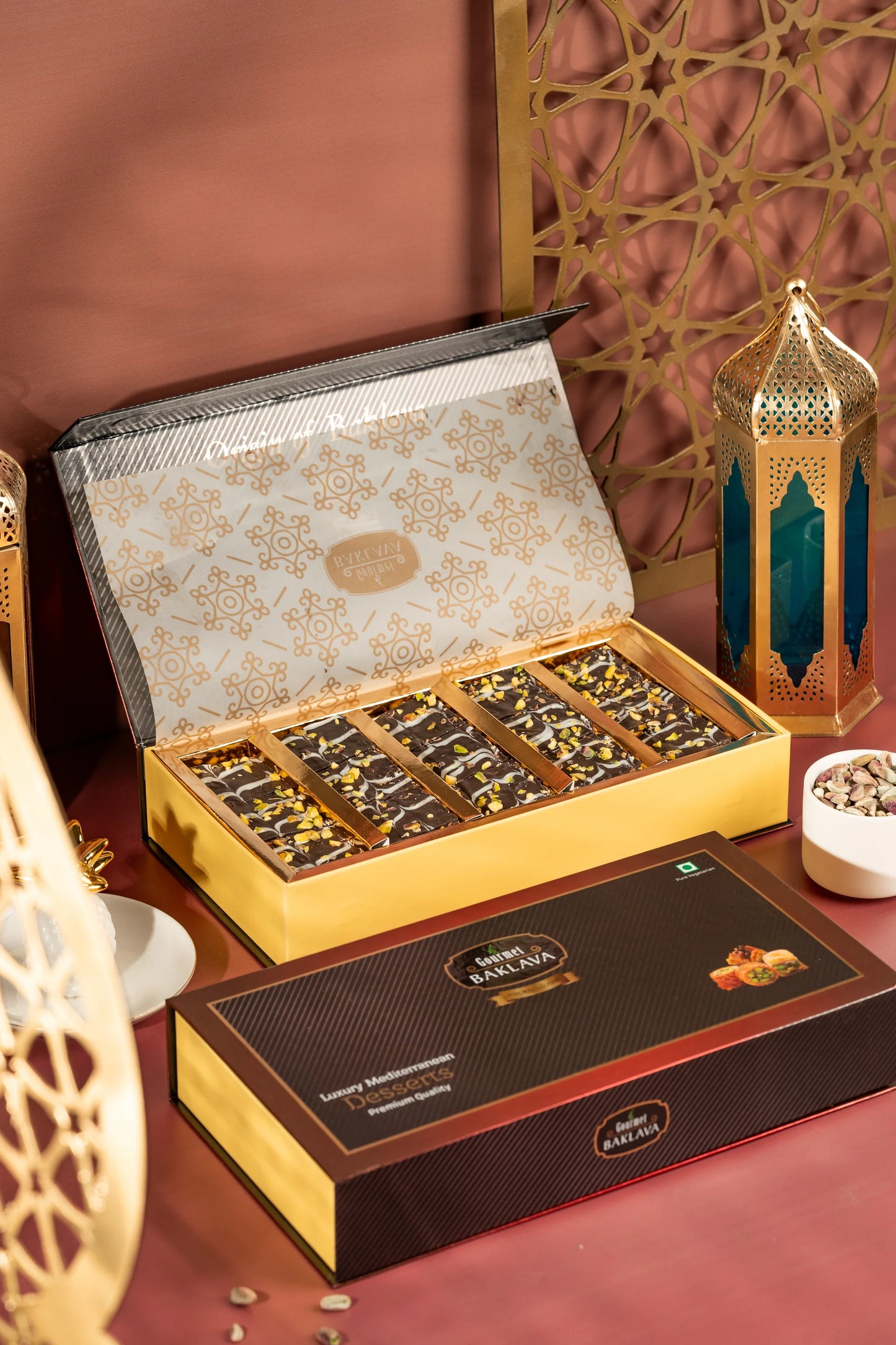 Gourmet Chocolate Belloria with Assorted Gourmet Baklava (250gms)