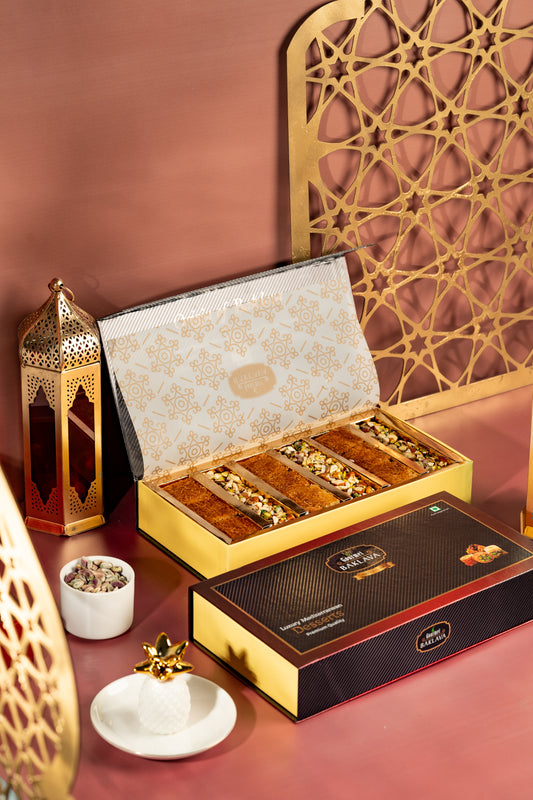 Gourmet Crescent Gift Box of Dates Belloria & Tamaria